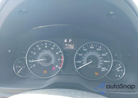 2010 Subaru Legacy 3.6R Limited из США, поврежденный, VIN 4S3BMDL68A2247776